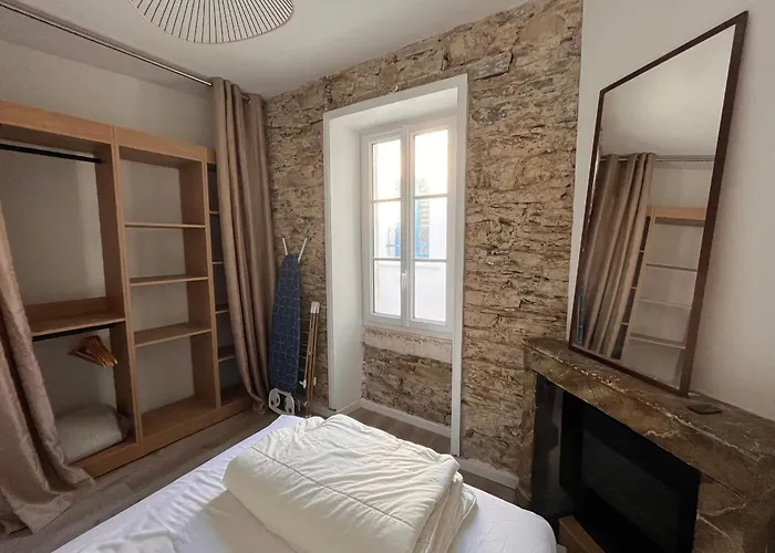 Maison 2 Avec Cour Privée, à 200m De La Et Proche Commerces - - Fr-1-197-557 Les Sables-dʼOlonne